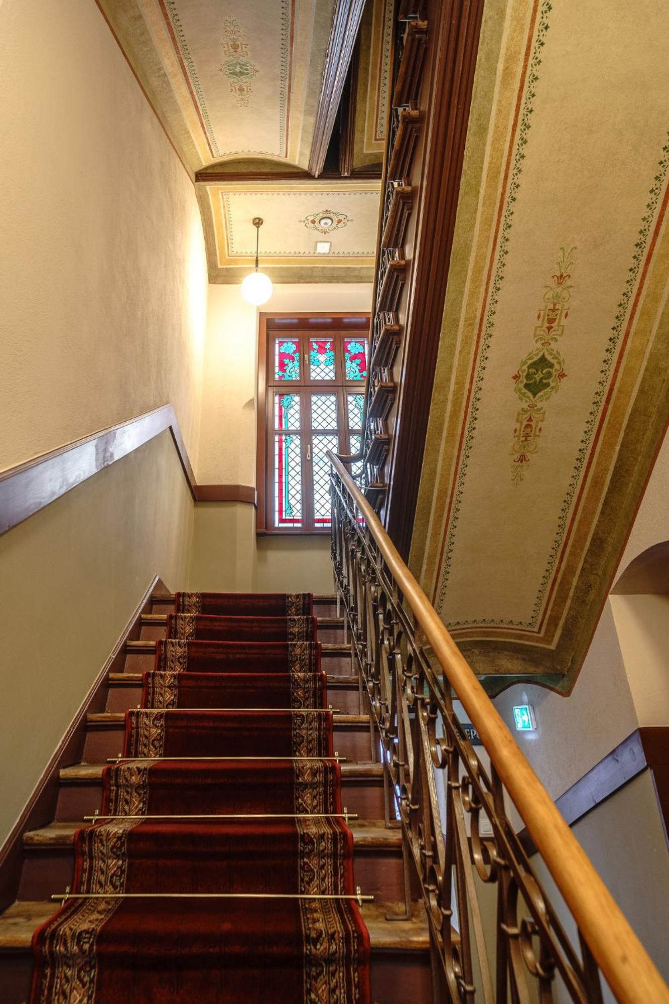 Old Town Ac Apartments Main Raiway Station Cracovia Exterior foto