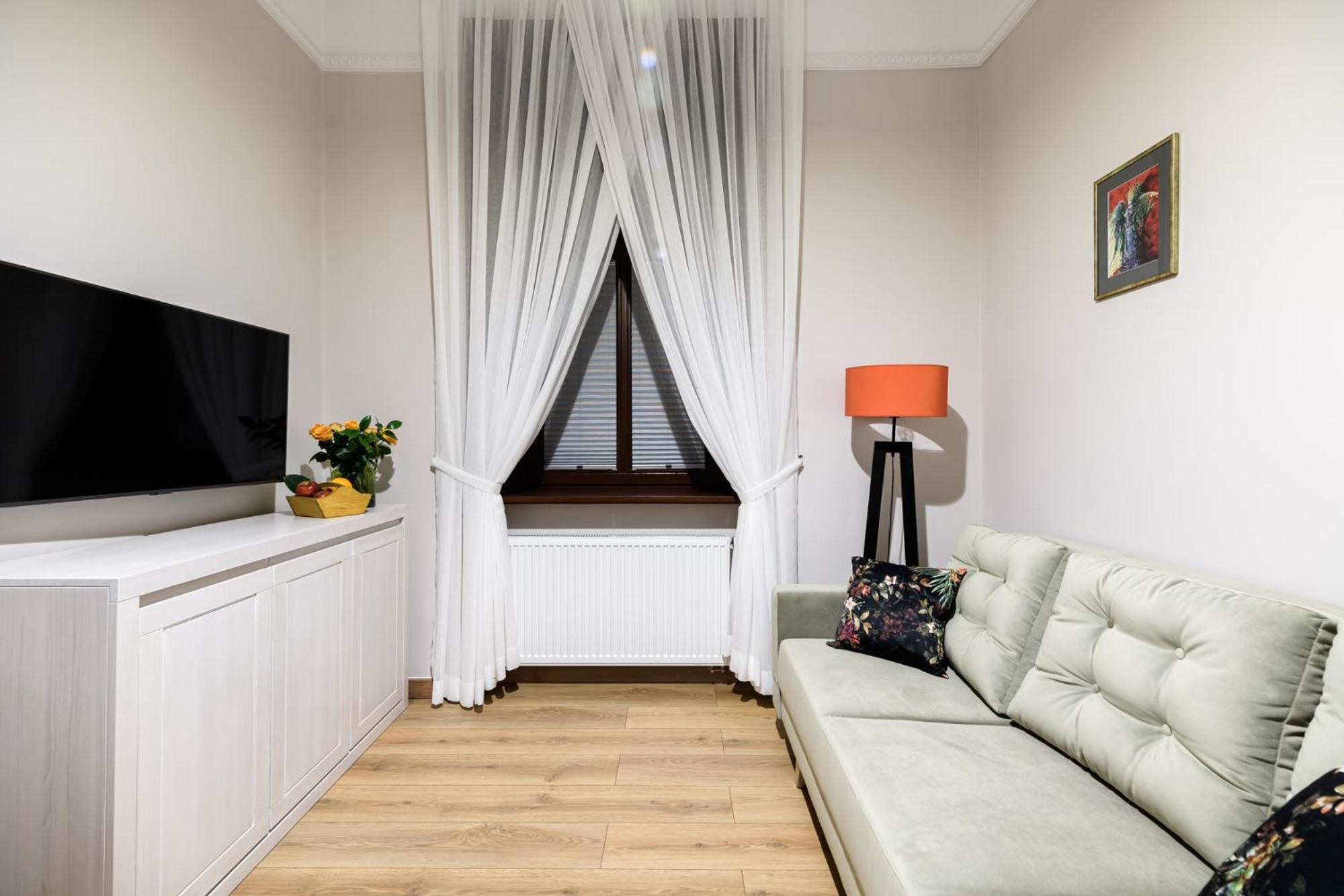 Old Town Ac Apartments Main Raiway Station Cracovia Exterior foto